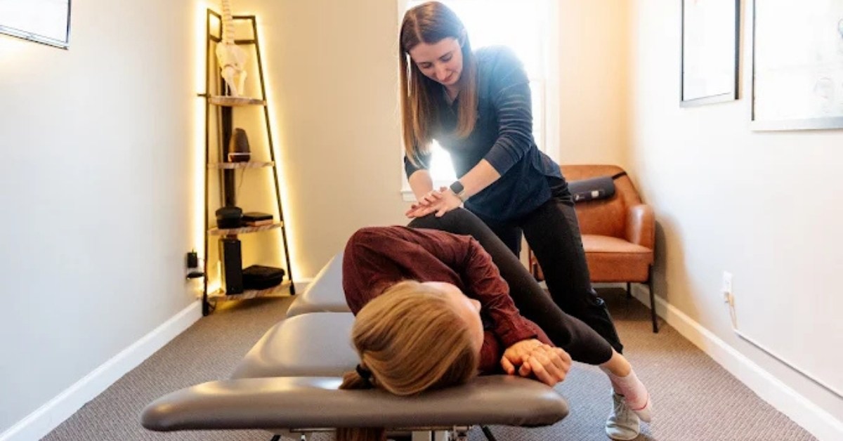 Chiropractor Near Northville, MI at REACH Rehab + Chiropractic